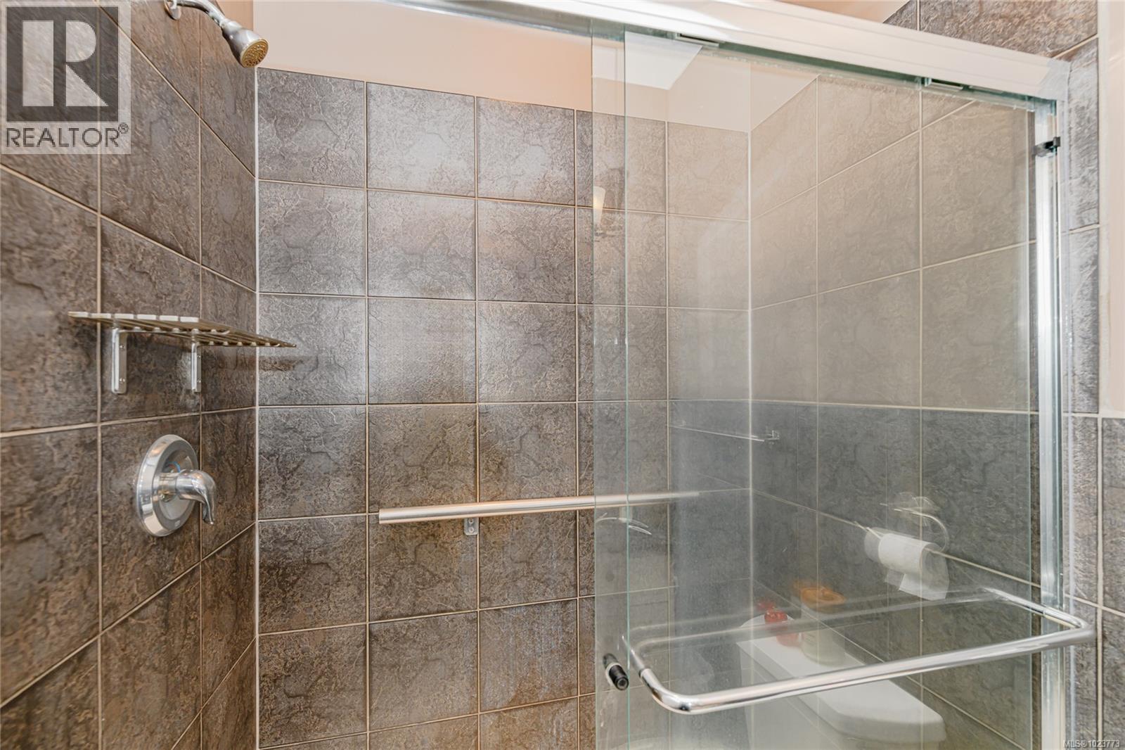 5729 Van Koy Rd, Duncan