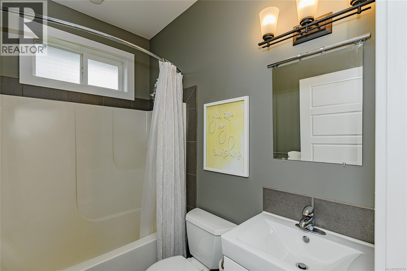 5729 Van Koy Rd, Duncan