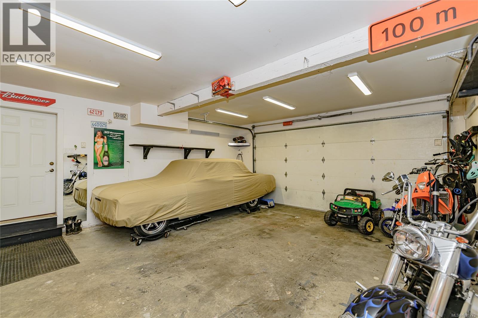 5729 Van Koy Rd, Duncan