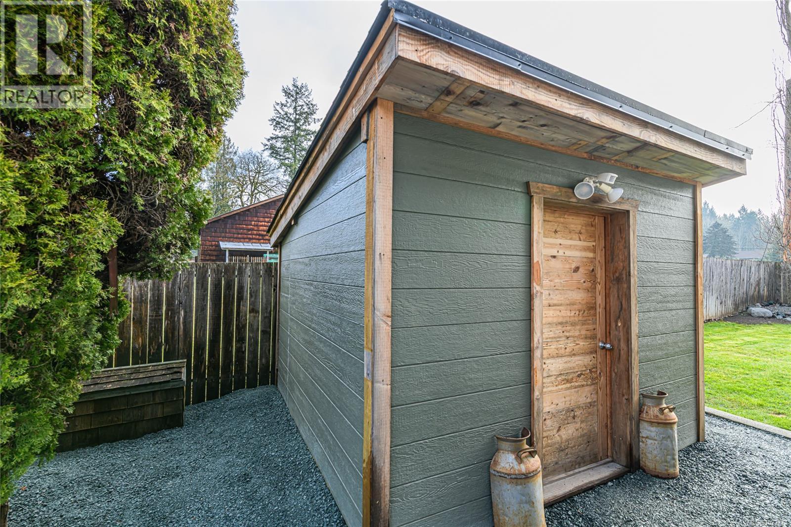 5729 Van Koy Rd, Duncan