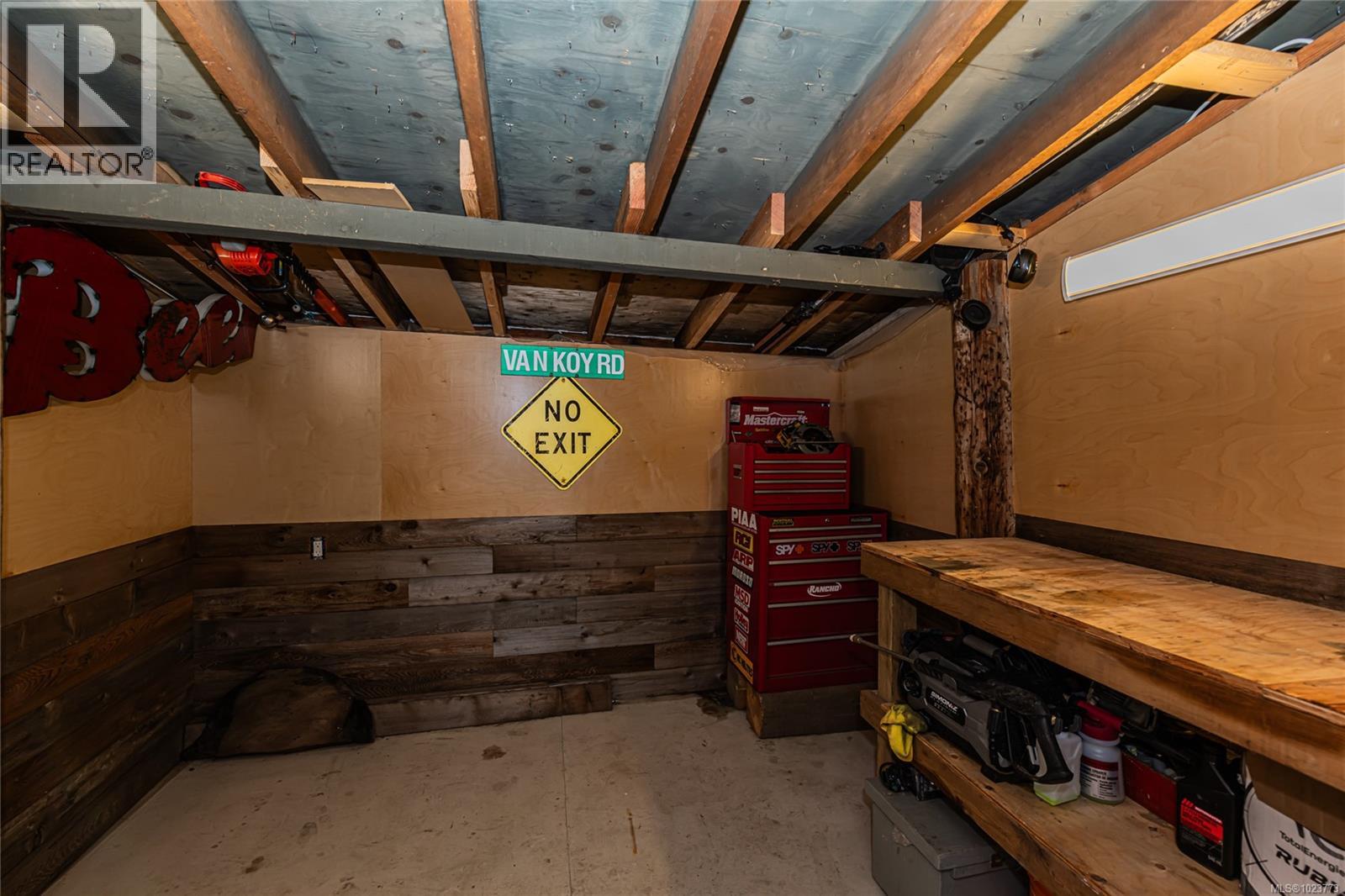 5729 Van Koy Rd, Duncan