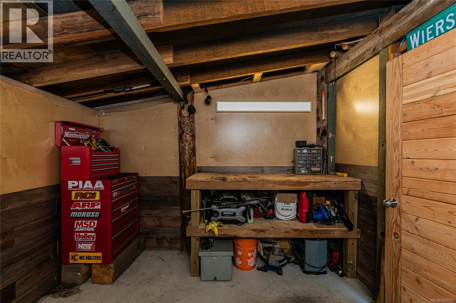 5729 Van Koy Rd, Duncan