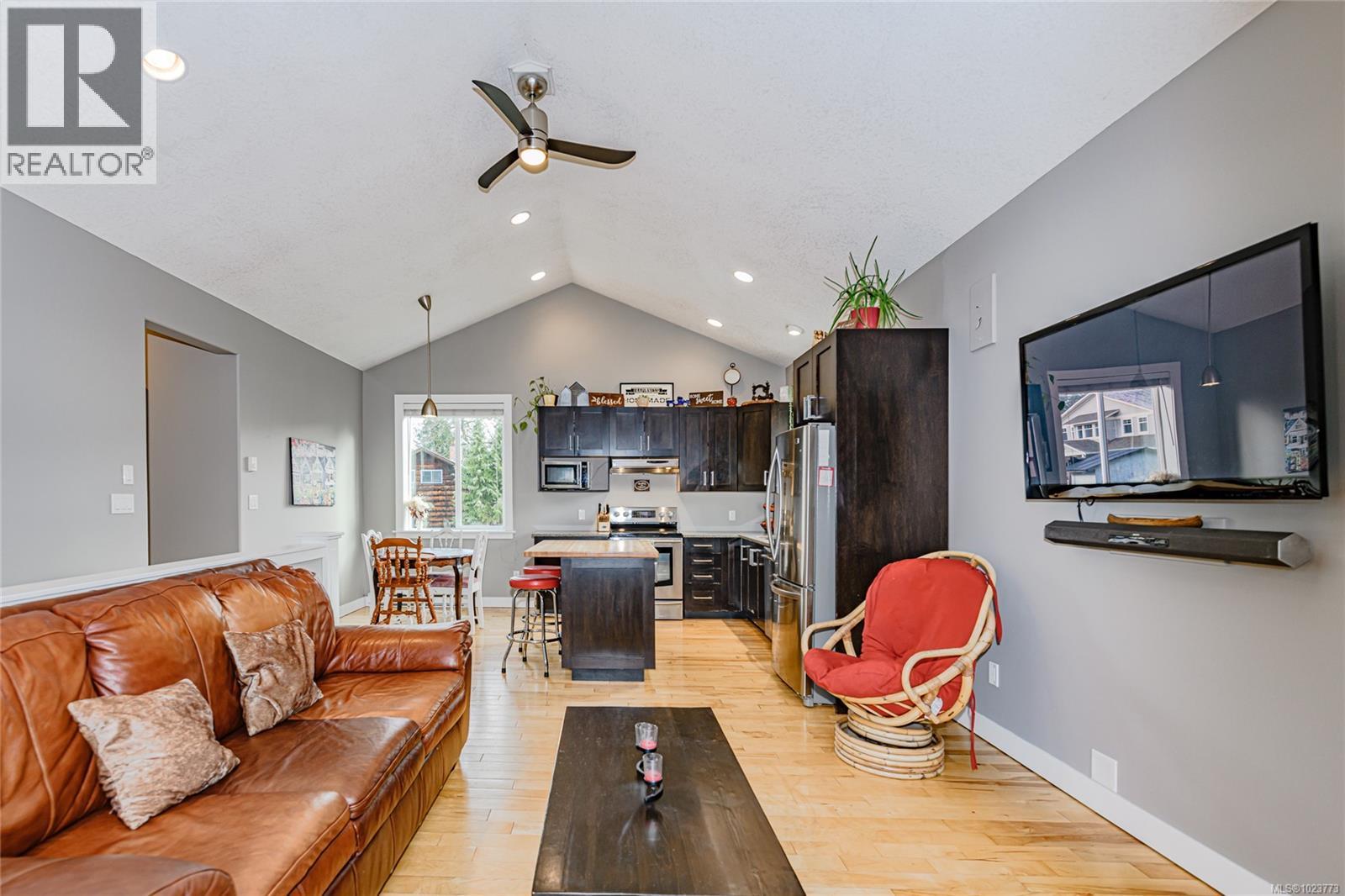 5729 Van Koy Rd, Duncan