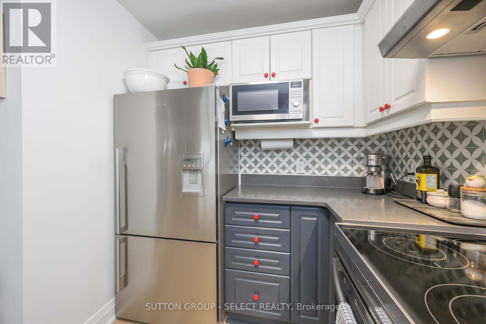 544 Talbot Unit 903 photo 5