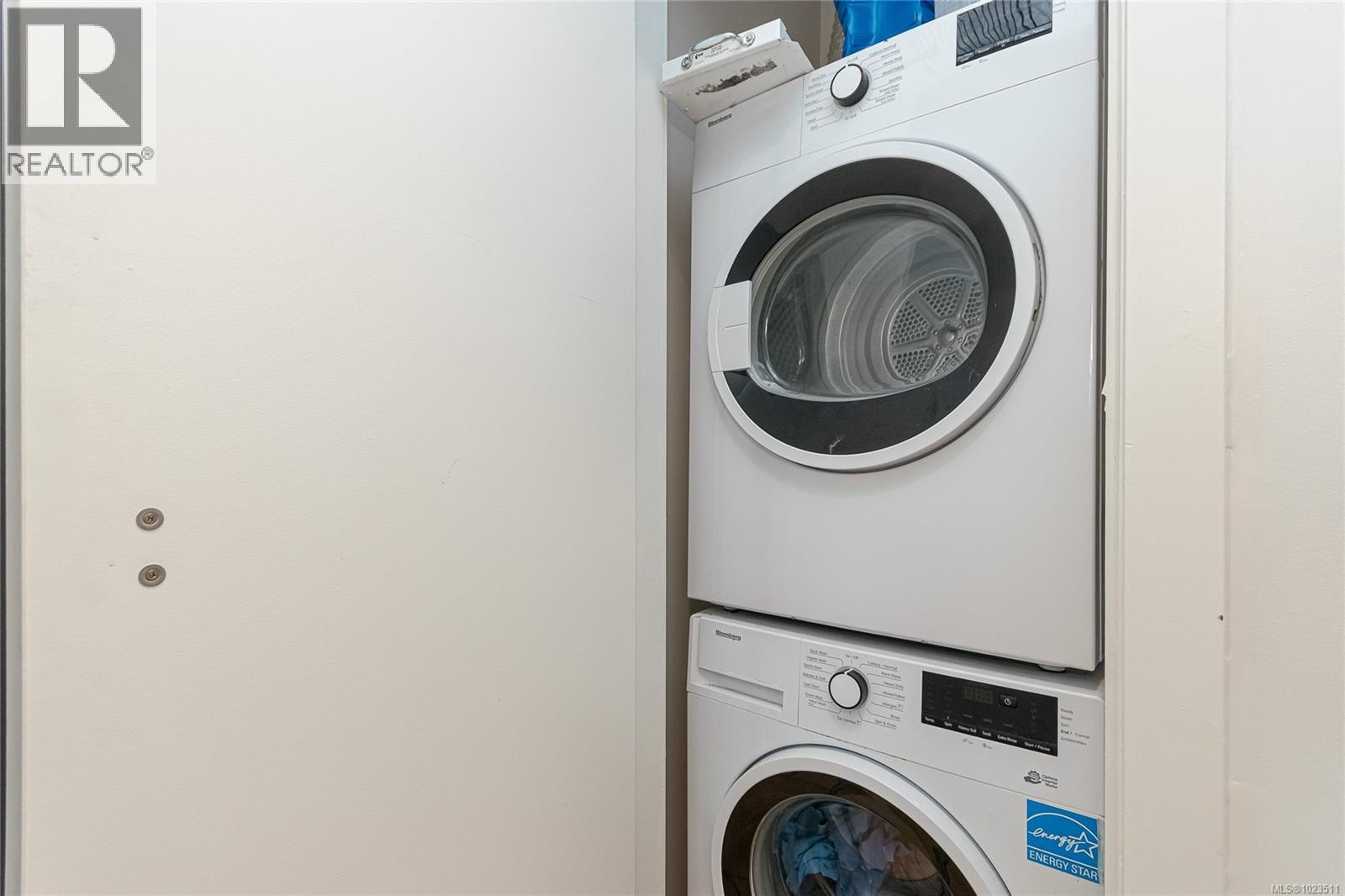 105 83 Saghalie Rd, Victoria