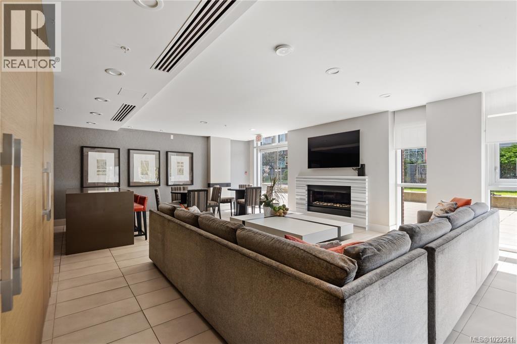 105 83 Saghalie Rd, Victoria