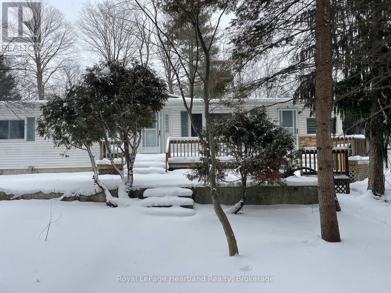 902 WHITE CEDAR DR. - 35791 BAYFIELD RIVER ROAD - Photo 2 of 36, Central Huron (Goderich), Ontario