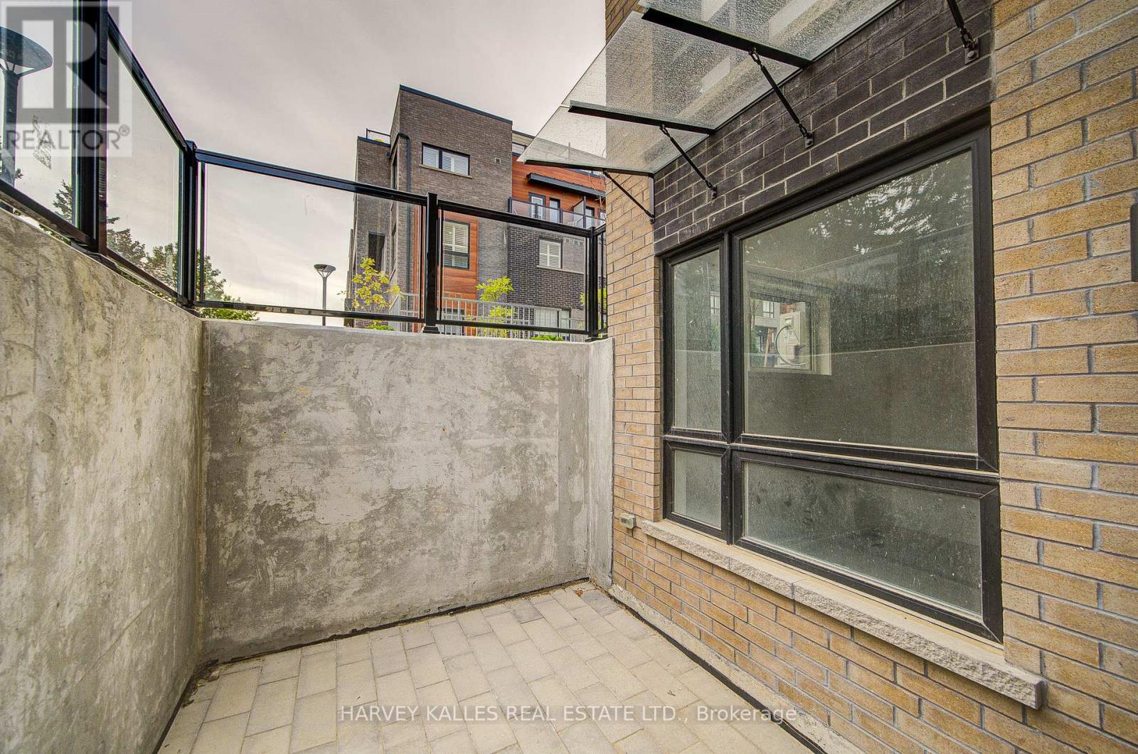 24 Lytham Green Unit 16 photo 4