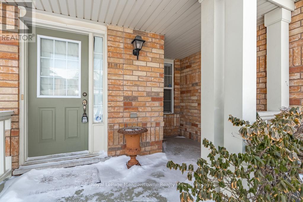 1637 STOVER CRESCENT - Photo 5 of 33, Milton (CL Clarke), Ontario