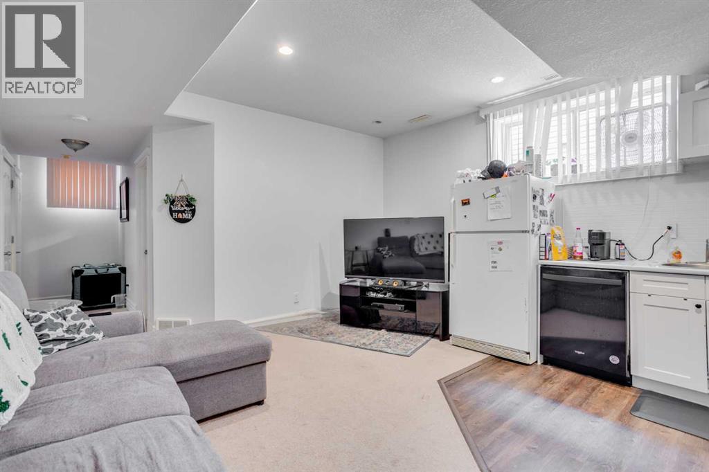 176 Maple Leaf Lane, Fort McMurray