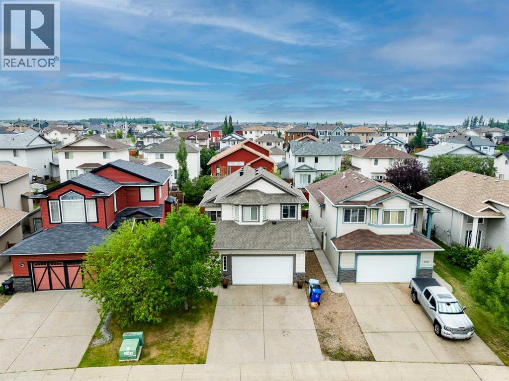 176 Maple Leaf Lane, Fort McMurray