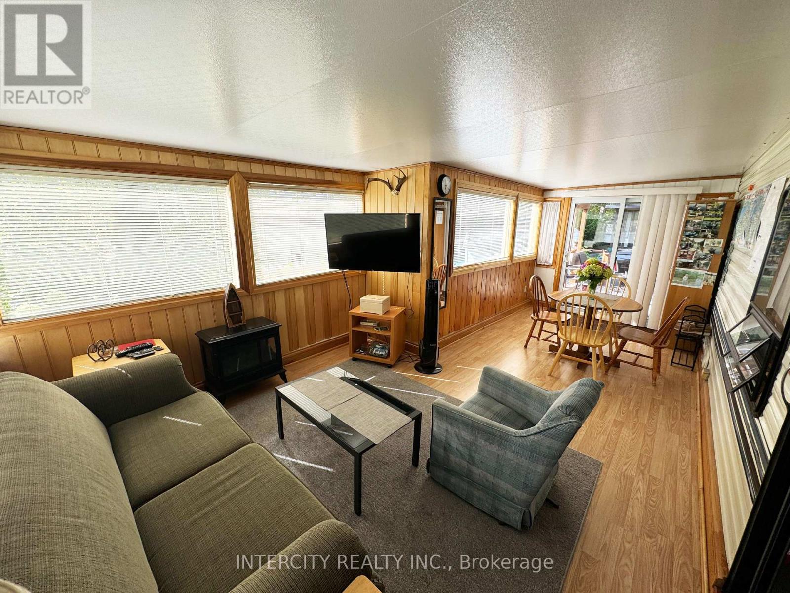 #131 164 LONE PINE ROAD - 32