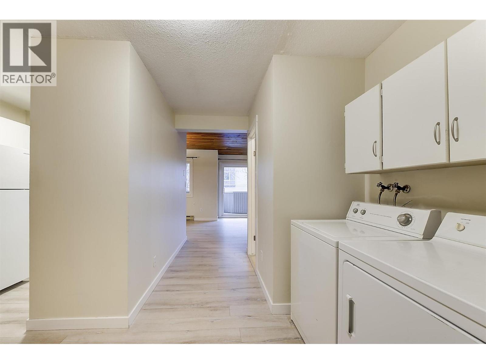 209 240 McIntosh Road, Kelowna