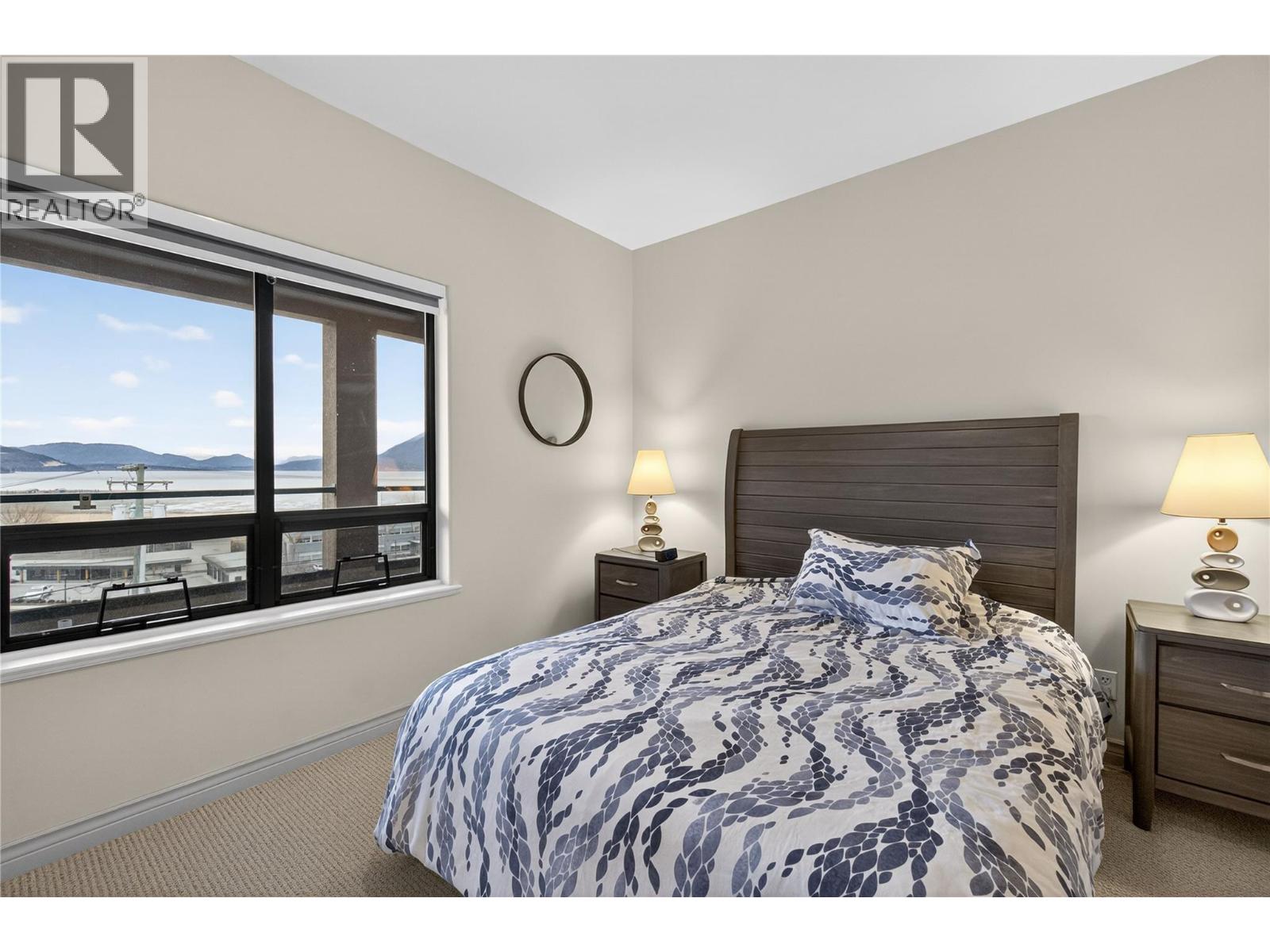 571 6 Street NE Unit# 302, Salmon Arm