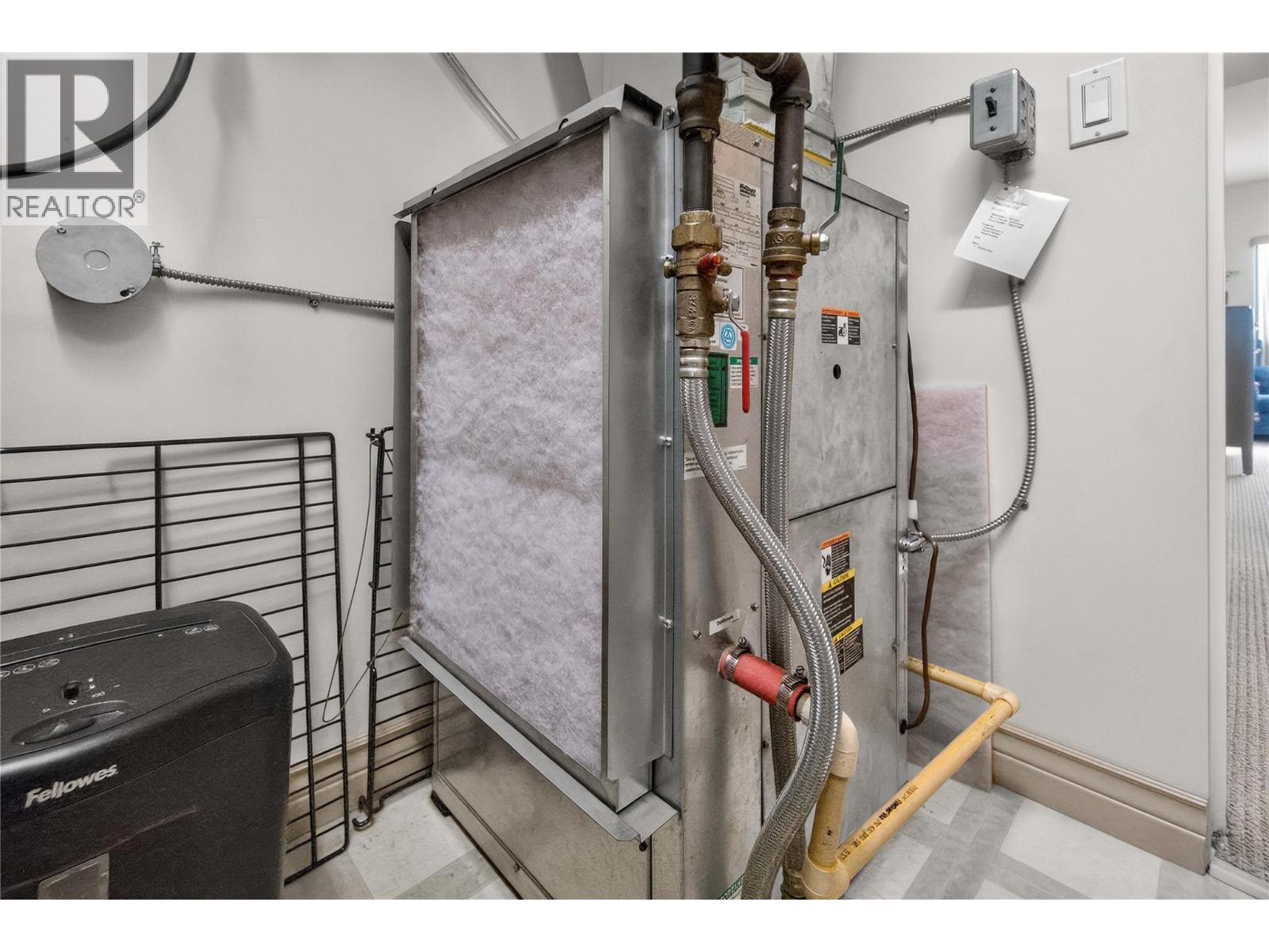 571 6 Street NE Unit# 302, Salmon Arm