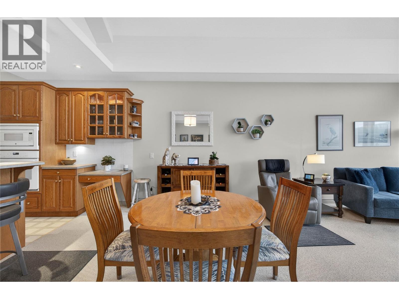 571 6 Street NE Unit# 302, Salmon Arm