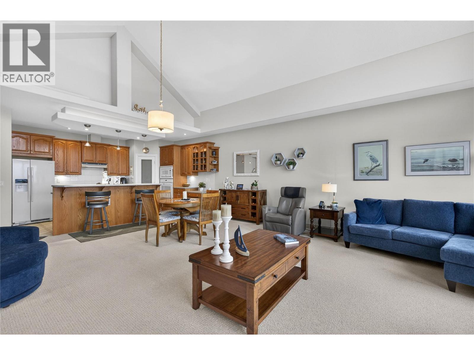 571 6 Street NE Unit# 302, Salmon Arm