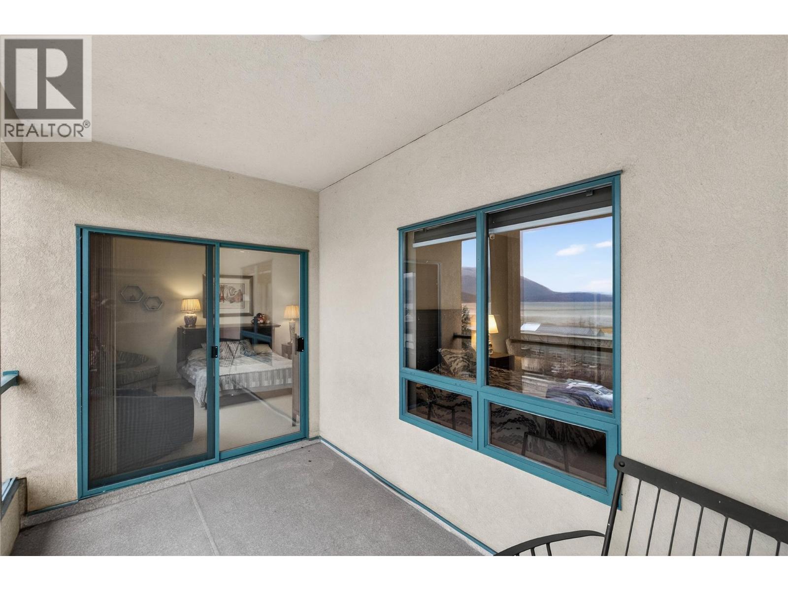 571 6 Street NE Unit# 302, Salmon Arm