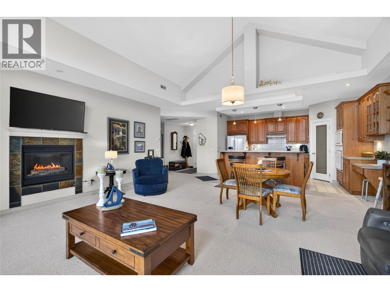 571 6 Street NE Unit# 302, Salmon Arm