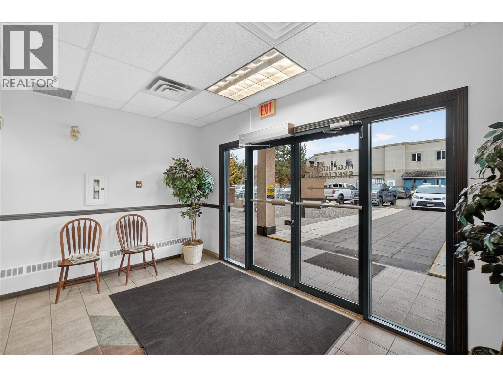 571 6 Street NE Unit# 302, Salmon Arm