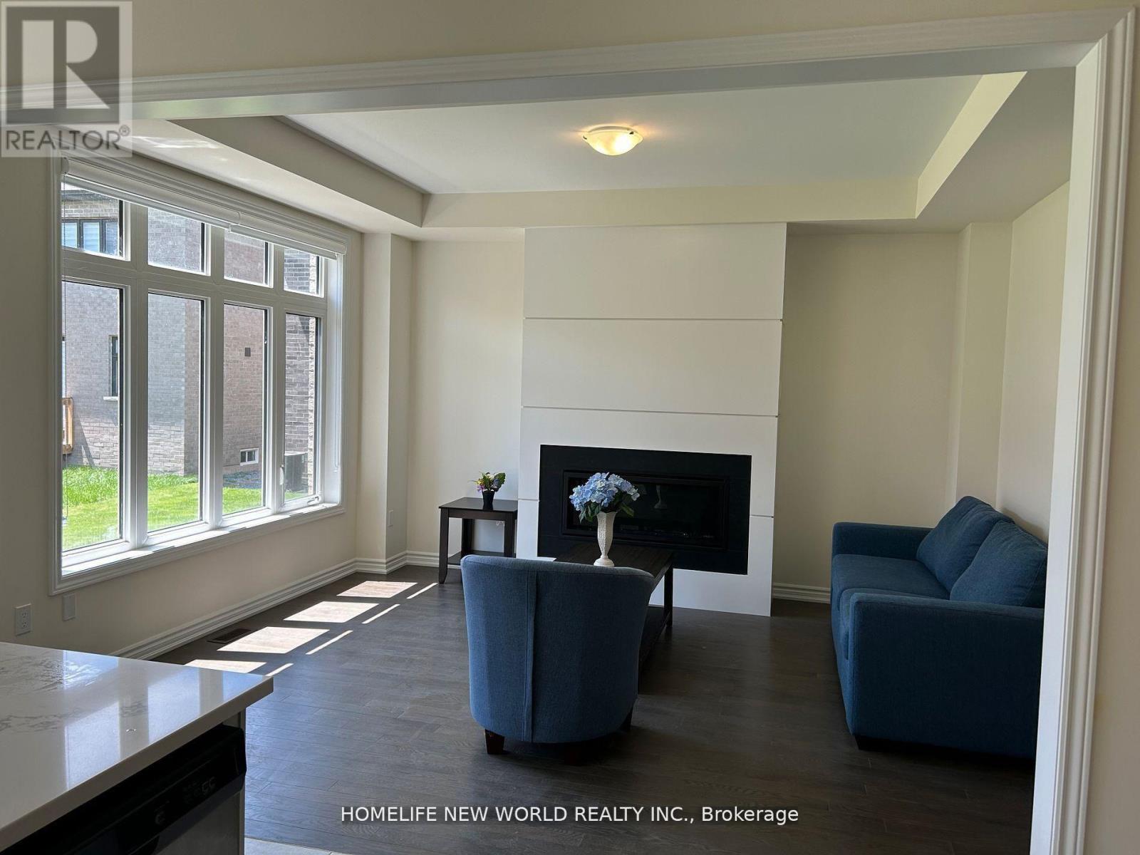 21 Garrett Styles photo 2