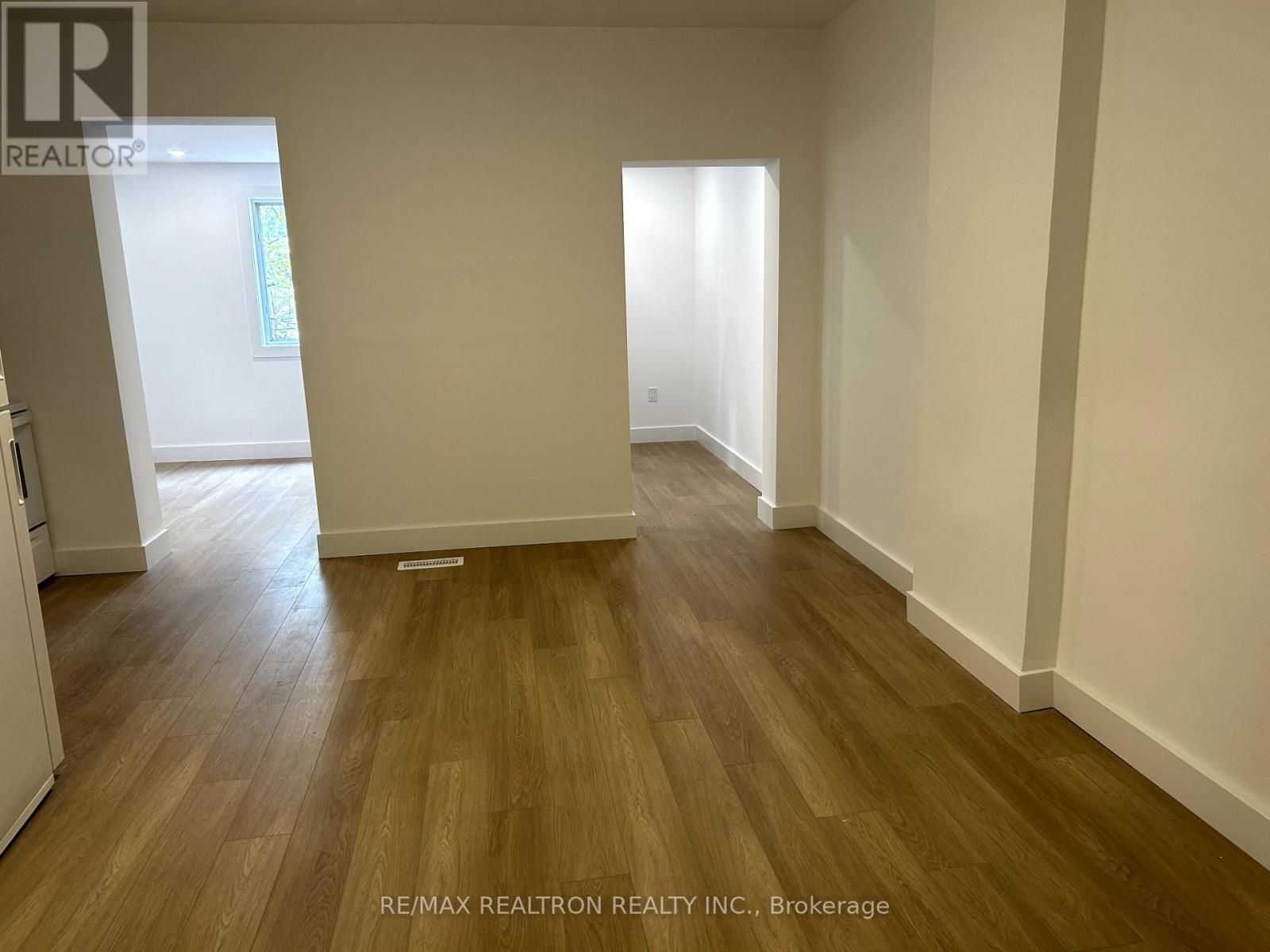 Listing photo of 1 - 1293 GERRARD STREET E