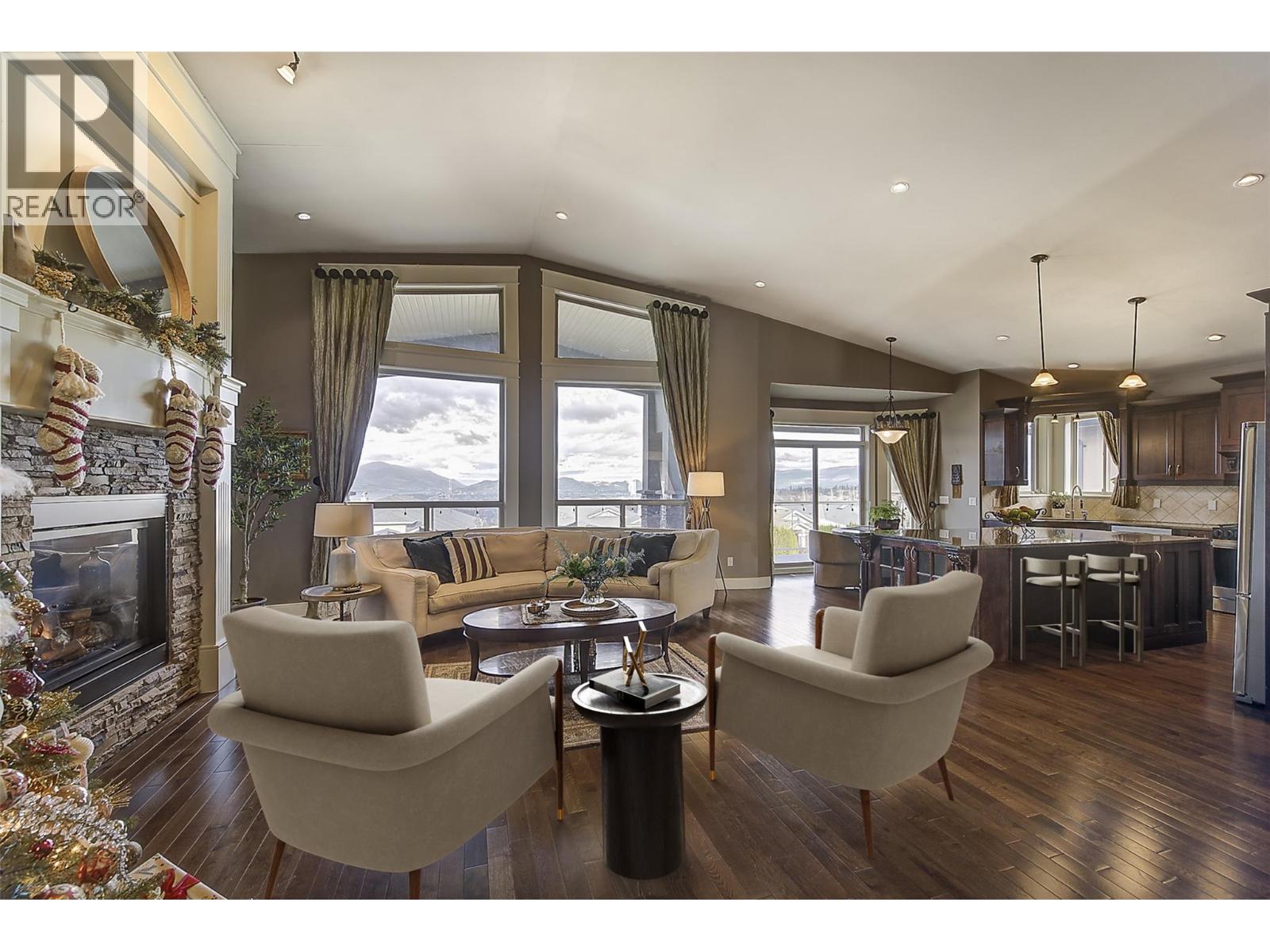  679 Devonian Avenue, Kelowna