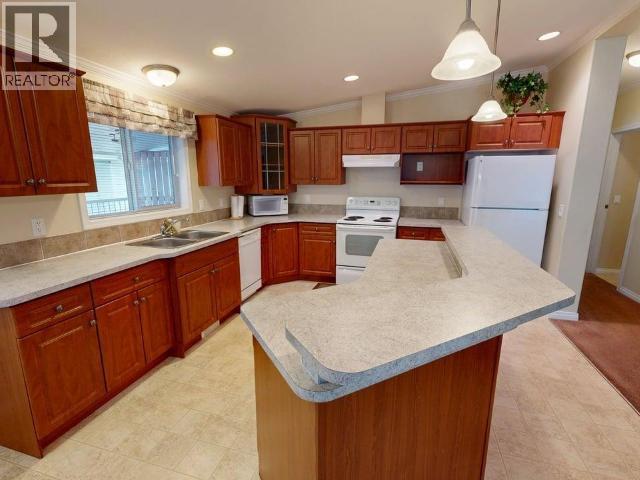 6-8442 SPRINGBROOK ROAD, Powell River