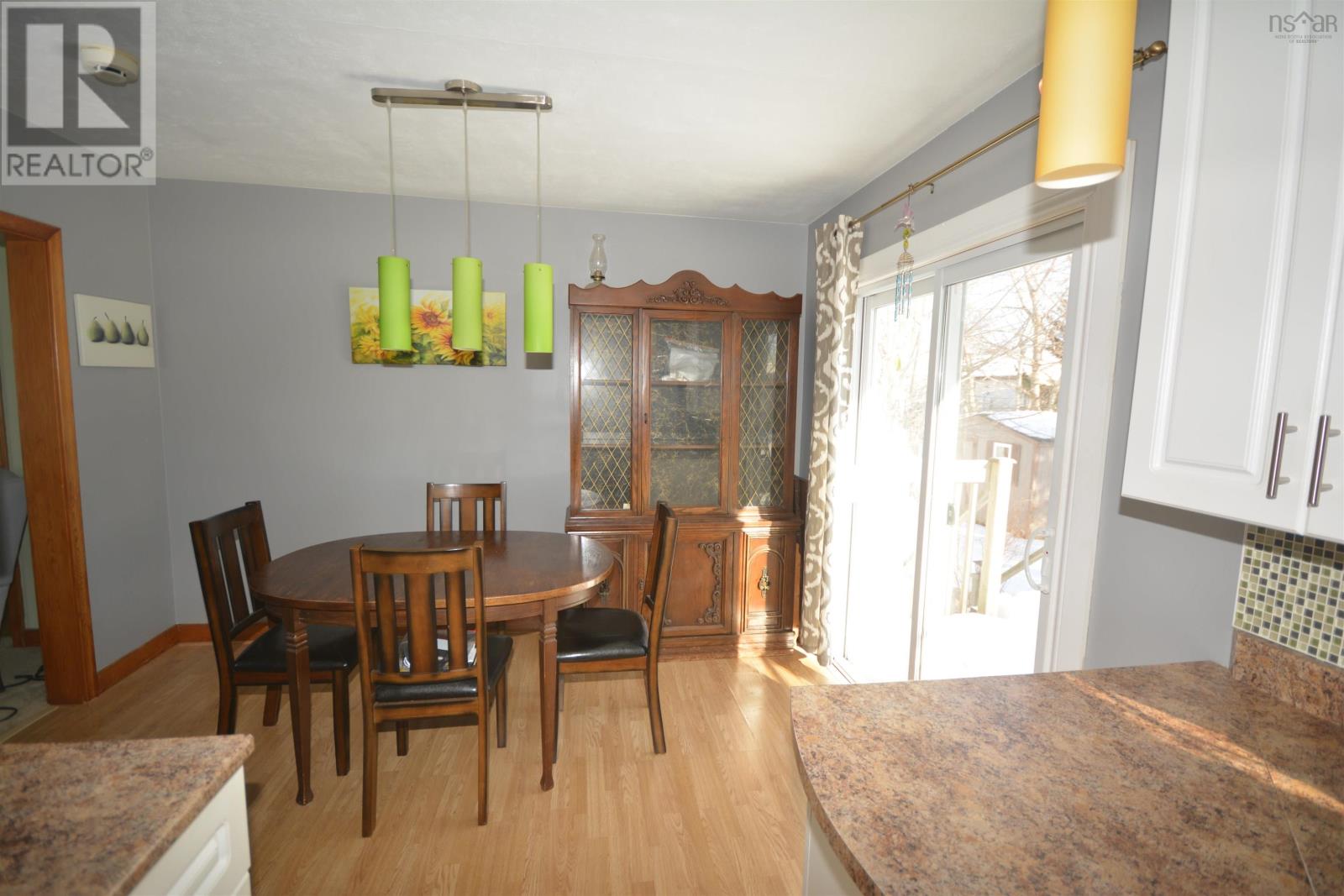 15 Iris Avenue - Photo 5 of 24, Herring Cove, Nova Scotia