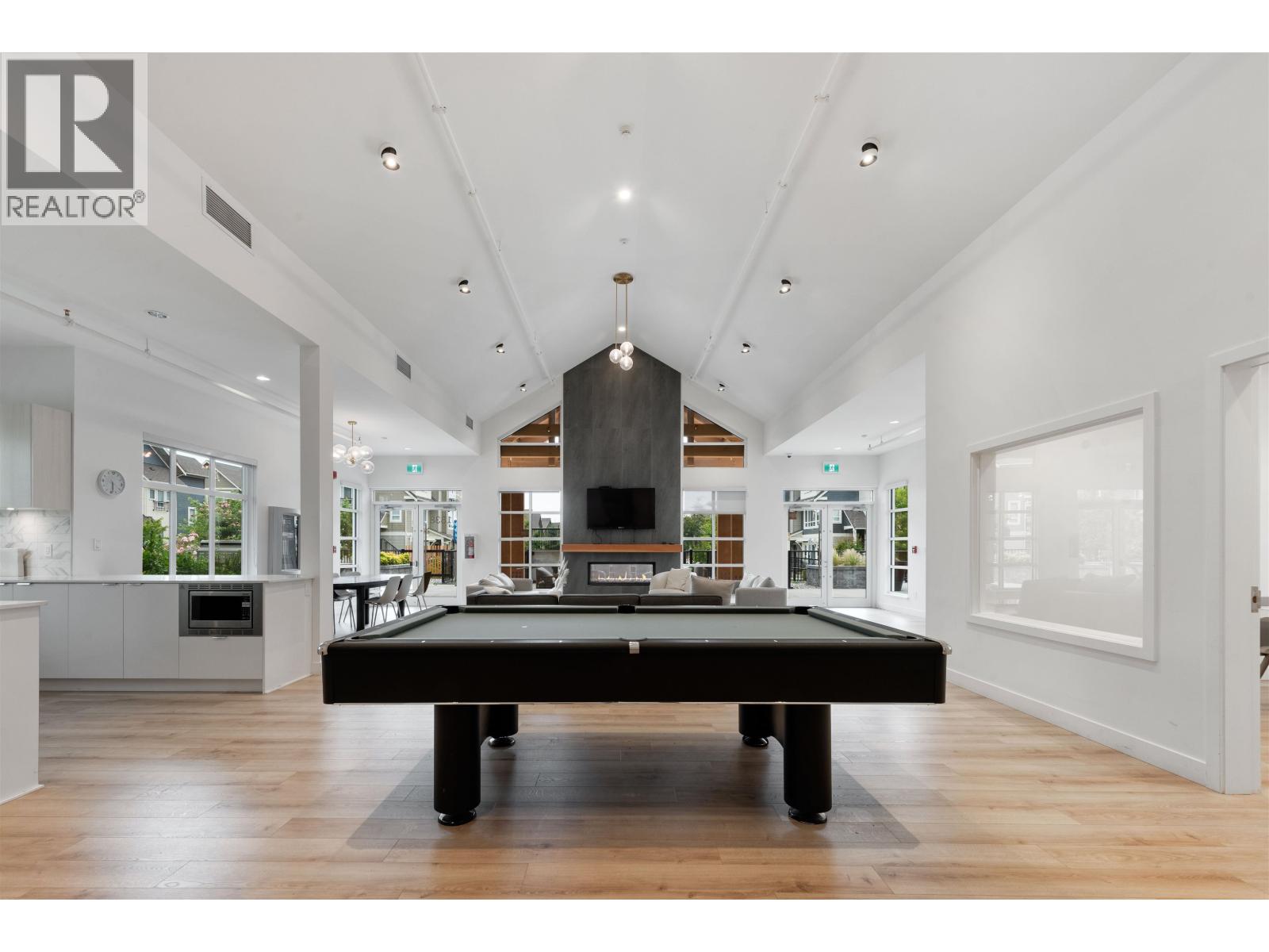 #227-1792 STARLING Drive, Delta