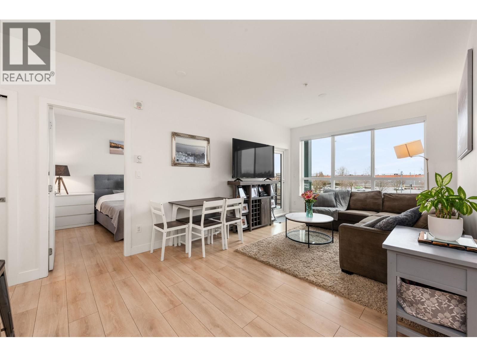 #227-1792 STARLING Drive, Delta