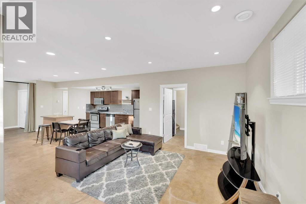 6372 Cedar Way, Innisfail