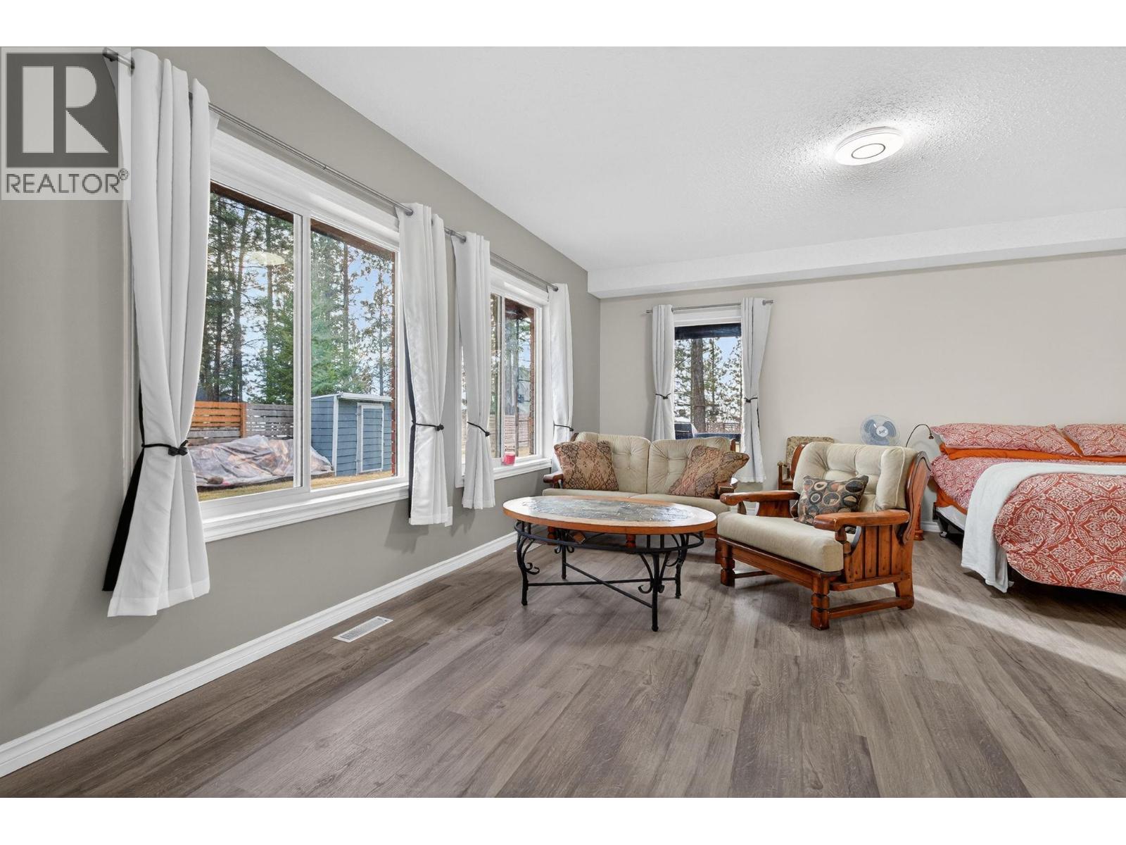 3947 Trepanier Heights Place, Peachland