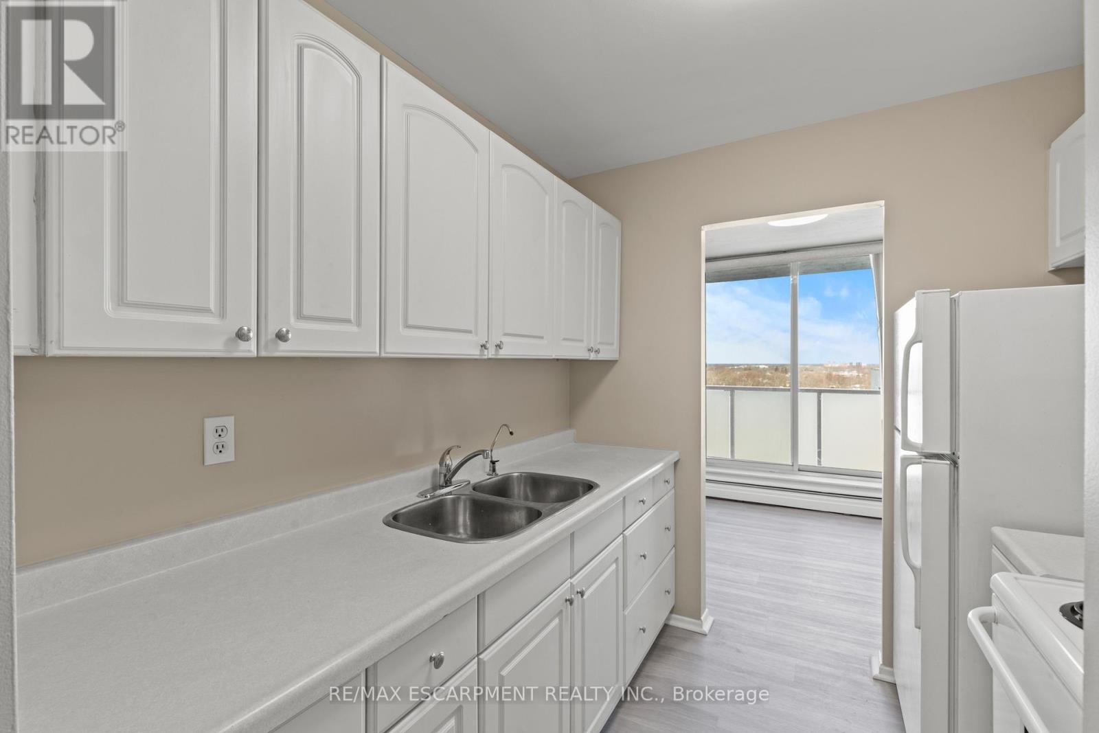 #1004 359 GENEVA STREET - 15