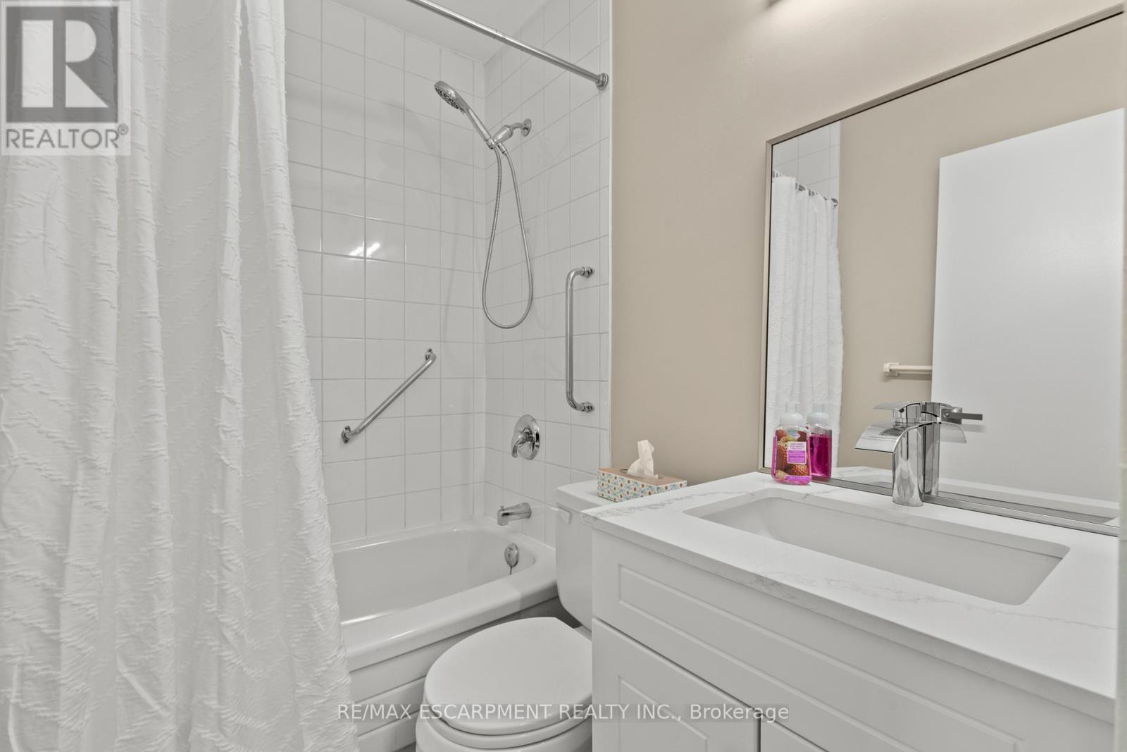 #1004 359 GENEVA STREET - 21