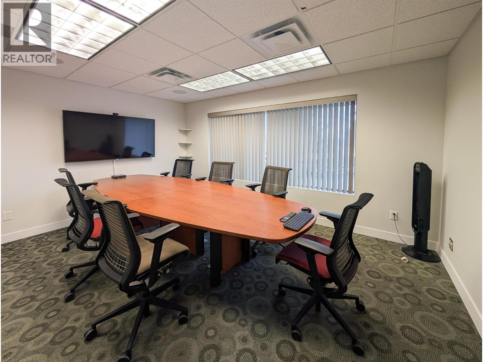 201 495 Banks Road, Kelowna