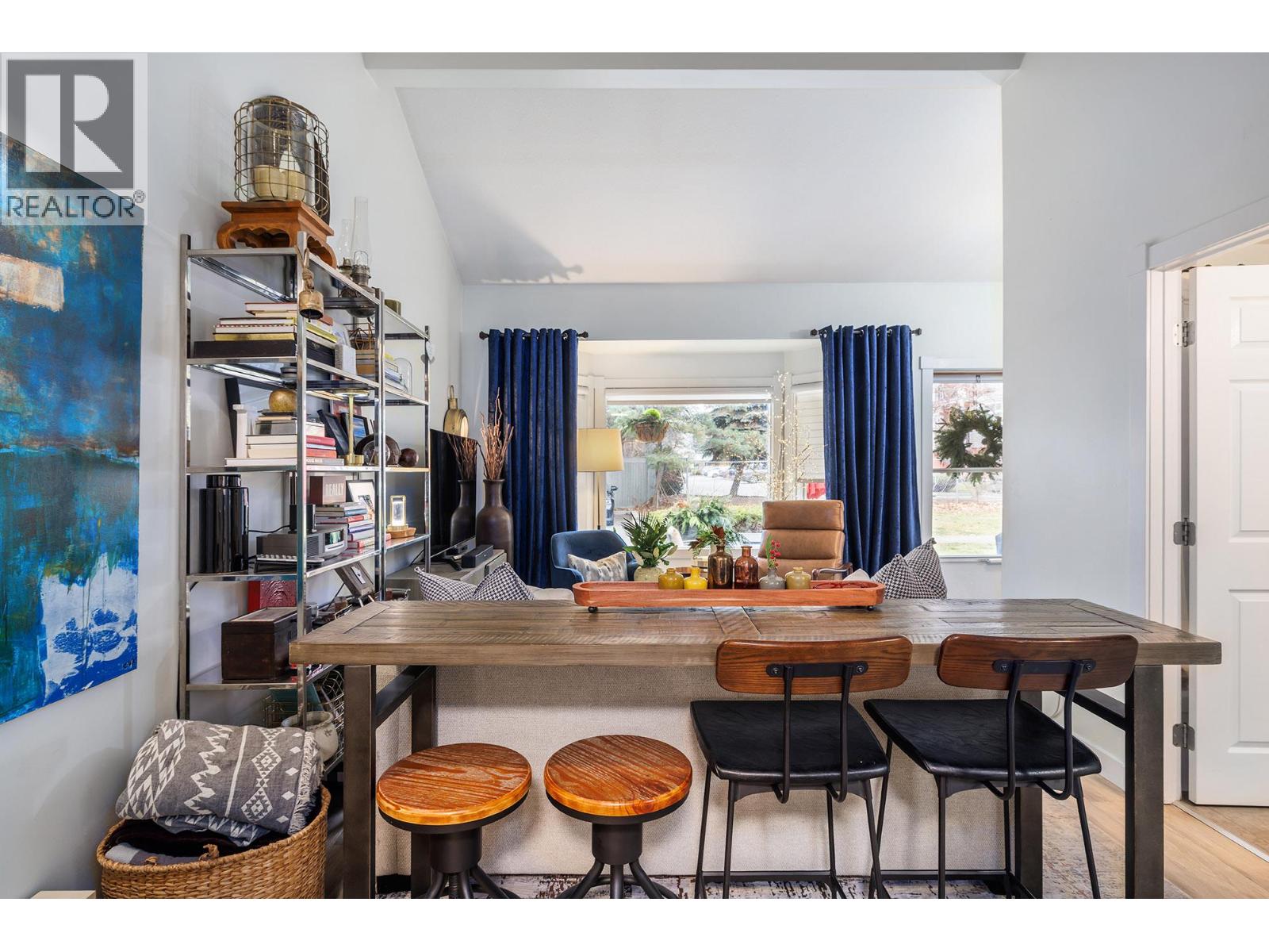 102 3155 Gordon Drive, Kelowna