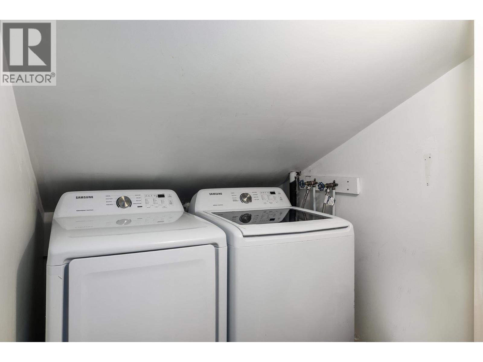 102 3155 Gordon Drive, Kelowna