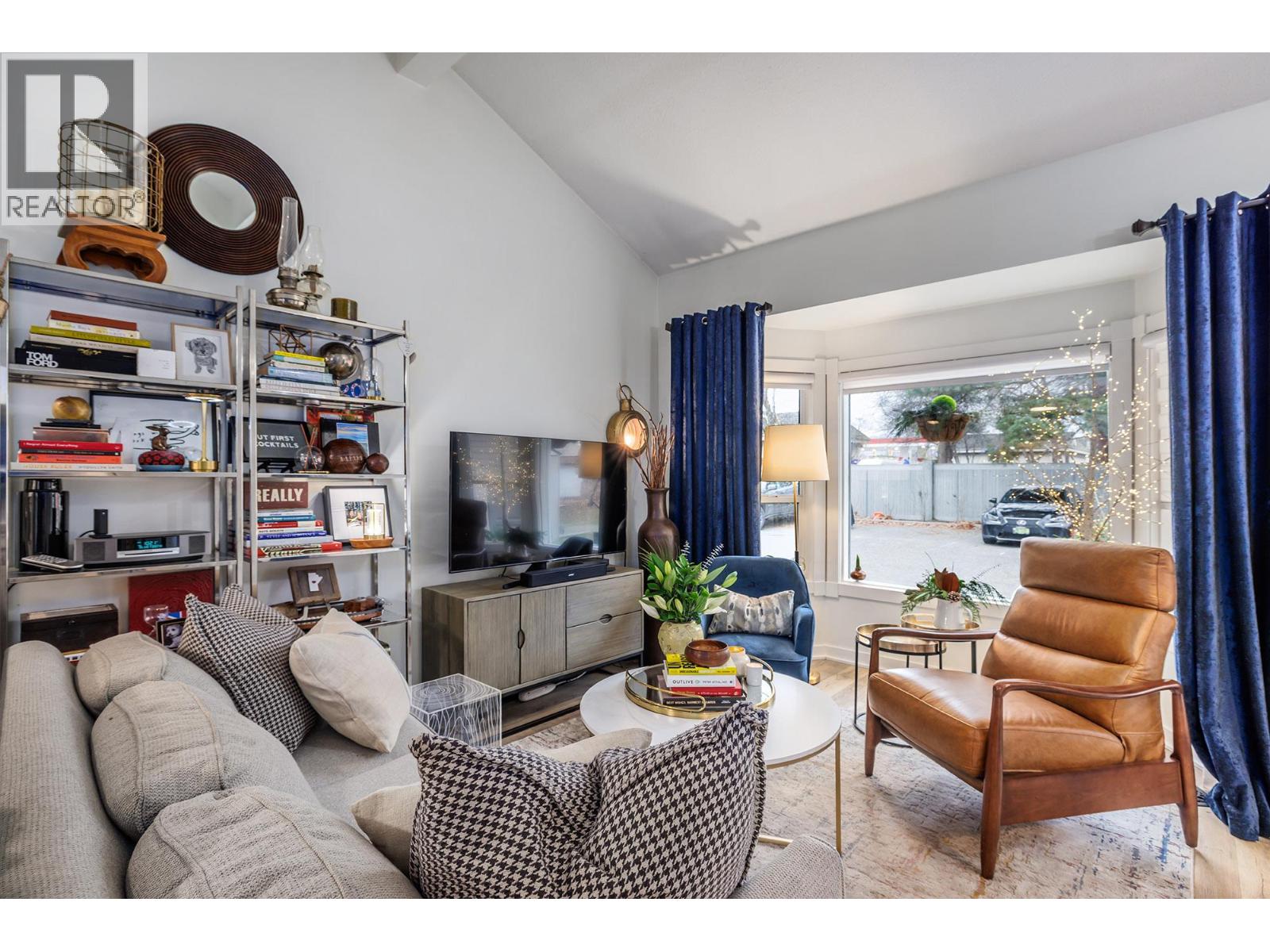 102 3155 Gordon Drive, Kelowna