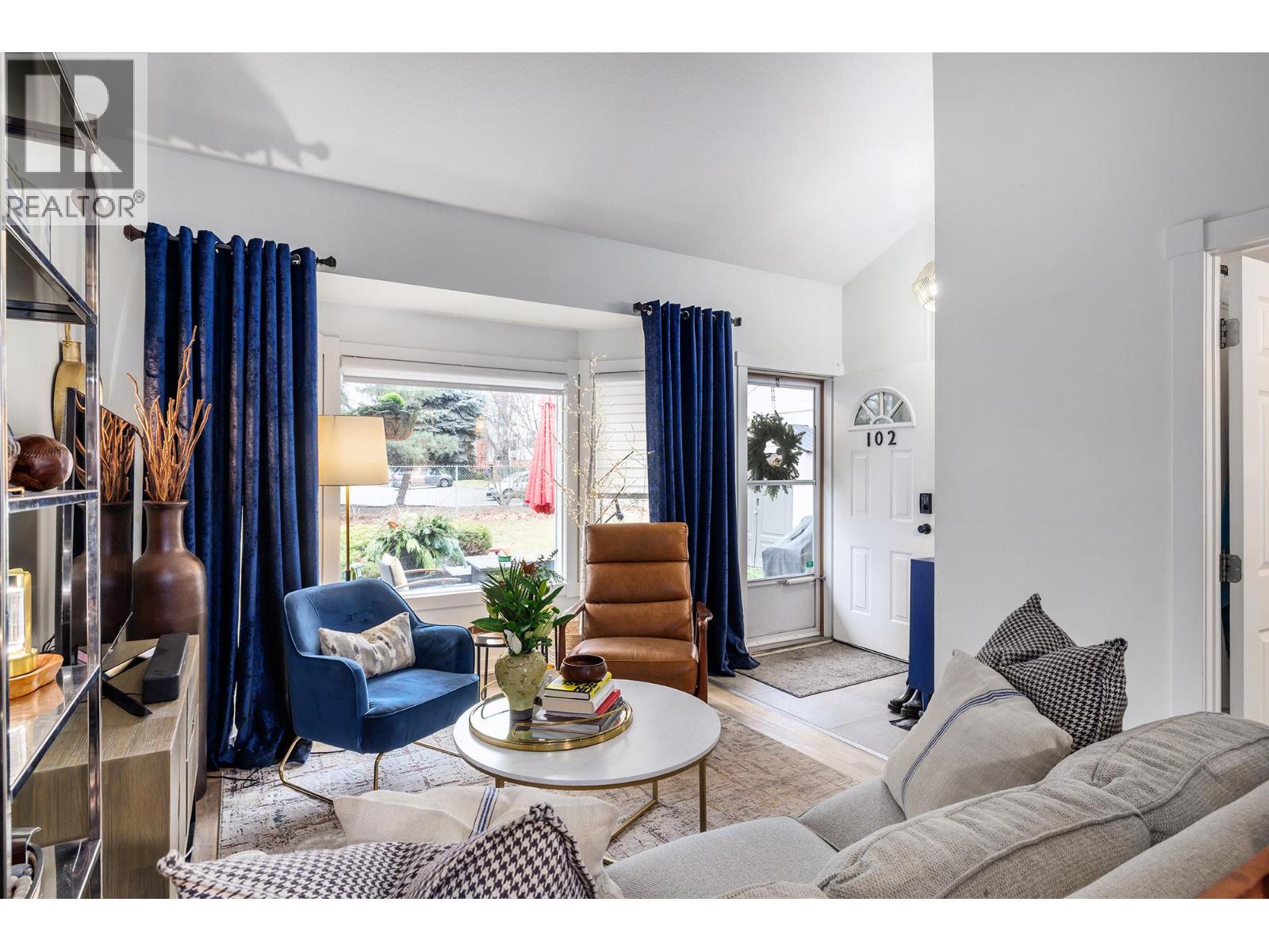 102 3155 Gordon Drive, Kelowna