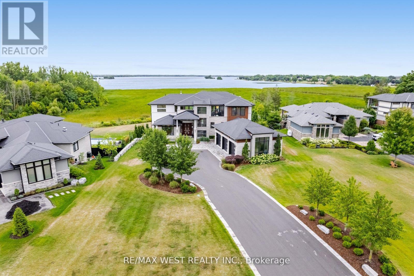 83 NAVIGATION DRIVE - 1