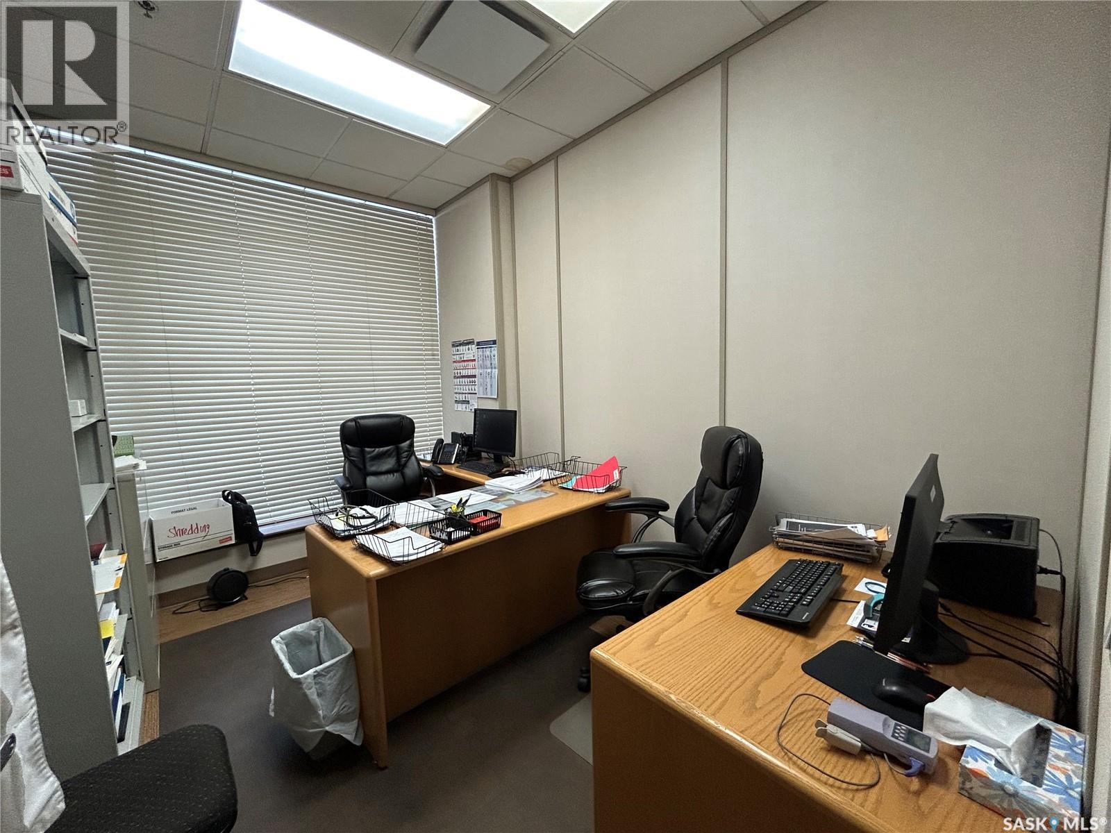 5 207 2nd AVENUE N - Photo 5 of 24, Saskatoon, Saskatchewan