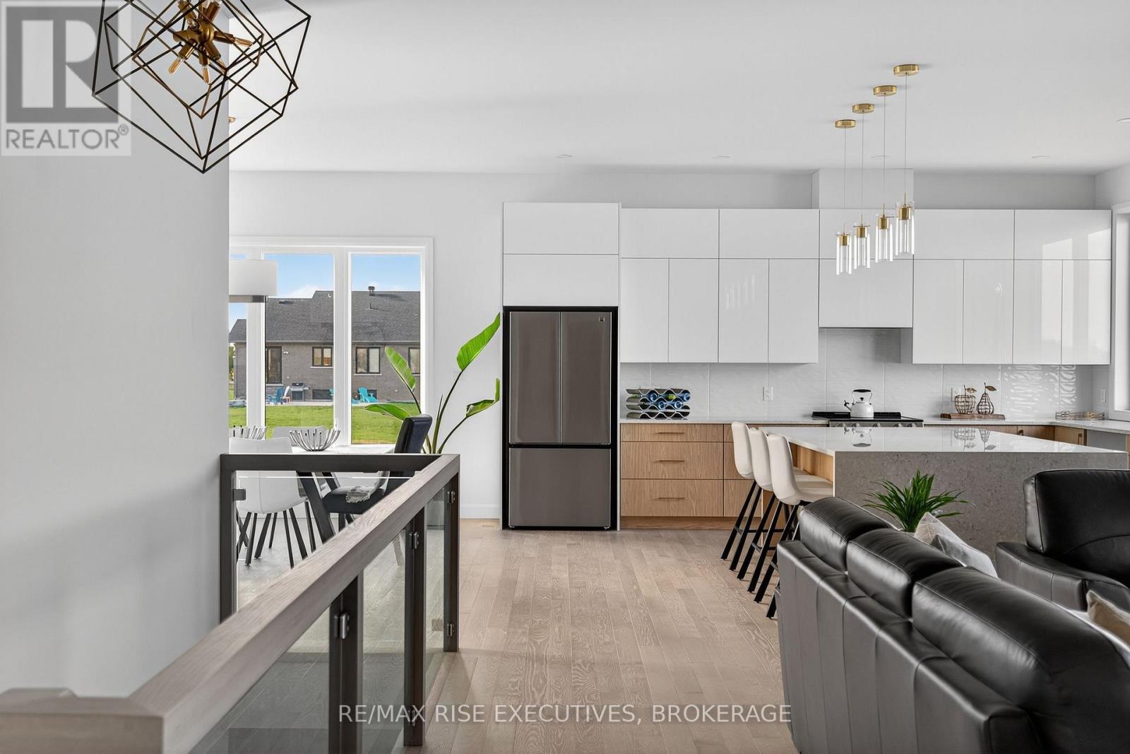 158 SUMMERSIDE DRIVE - 10