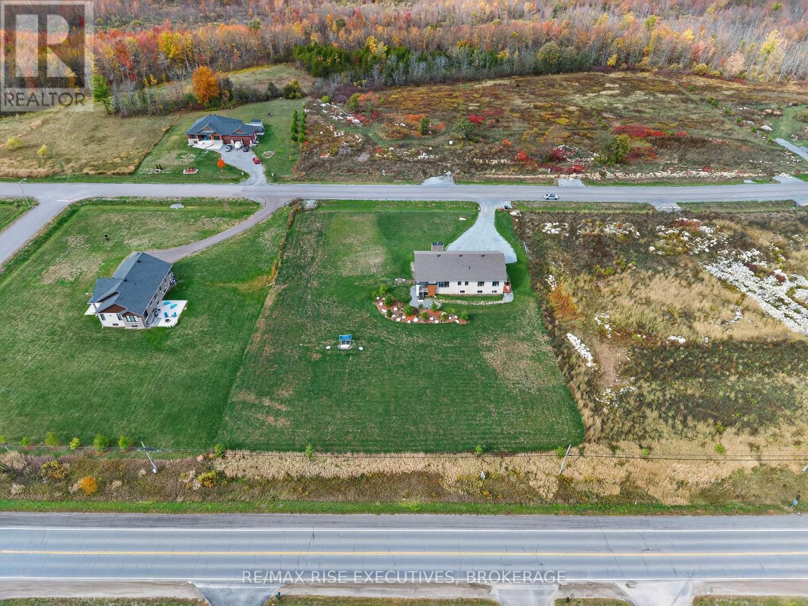 158 SUMMERSIDE DRIVE - 46