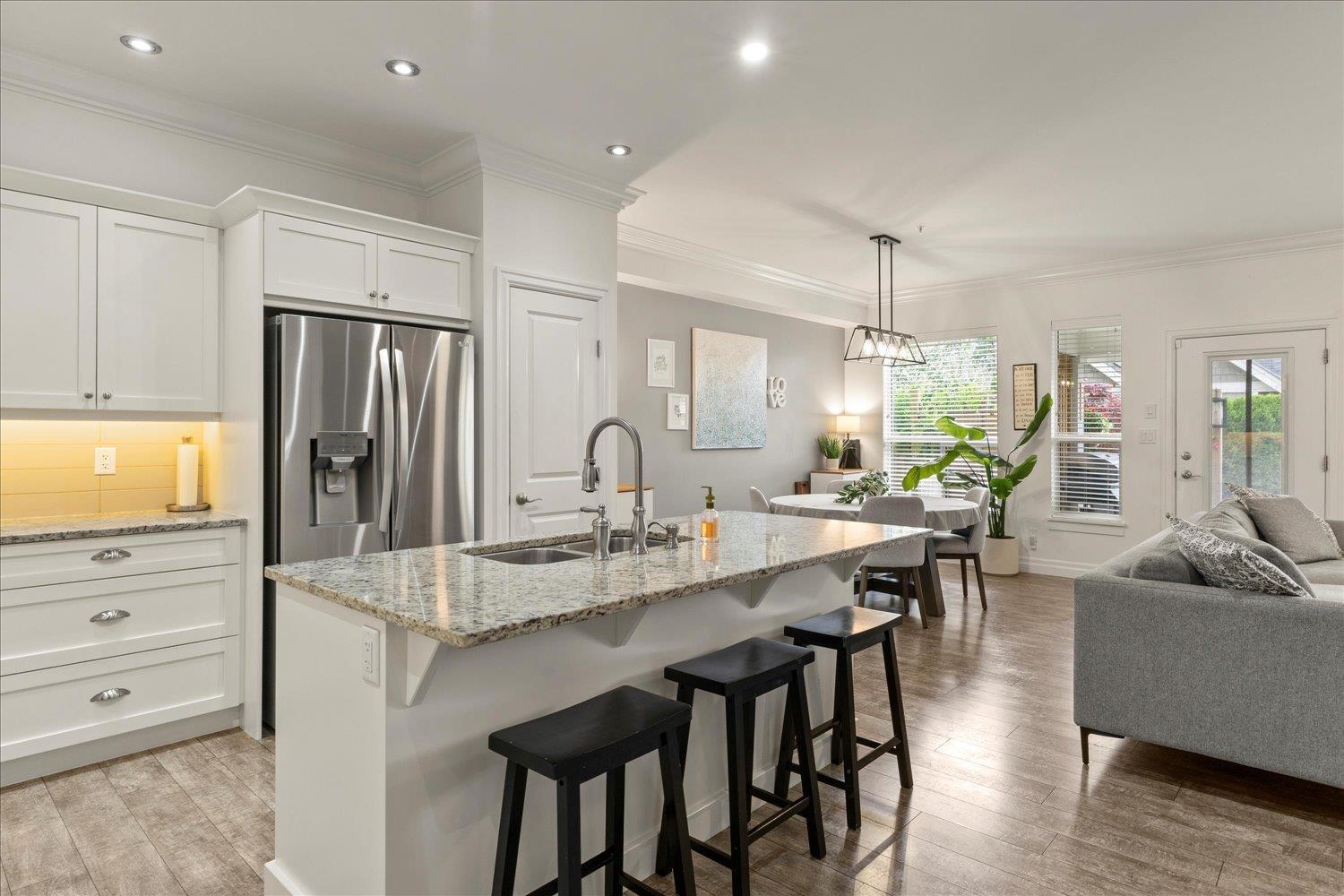 8 44849 ANGLERS BOULEVARD, Garrison Crossing, Chilliwack