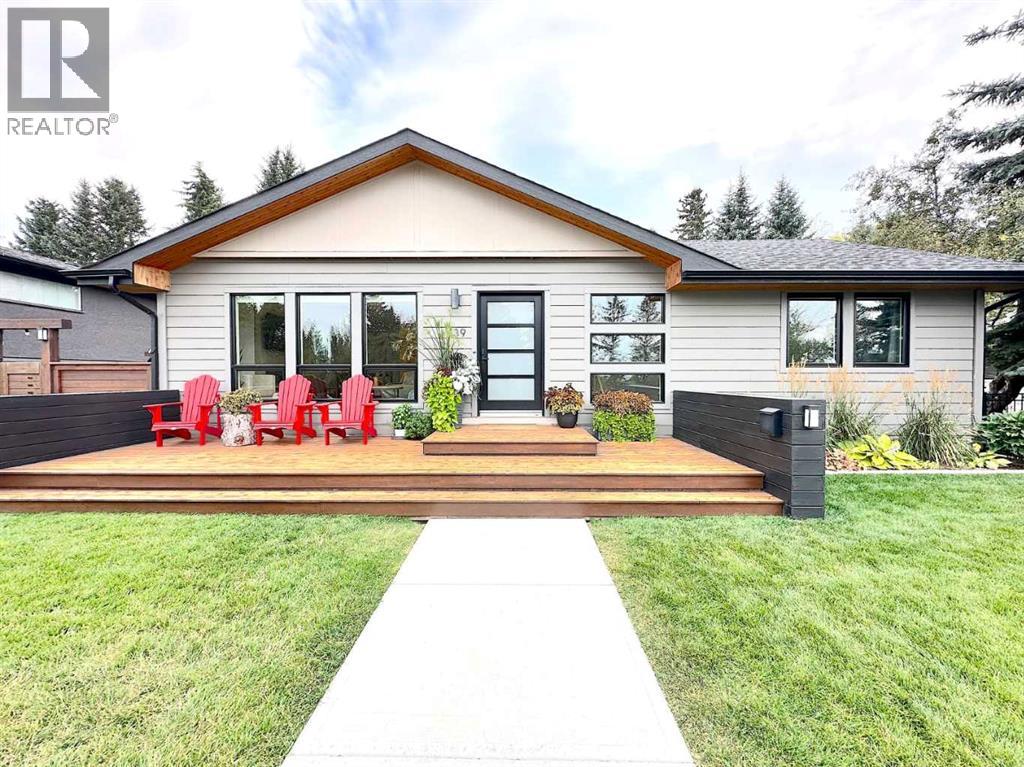 Single Family House Bungalow for Sale in  Wildwood Drive SW Wildwood Calgary 