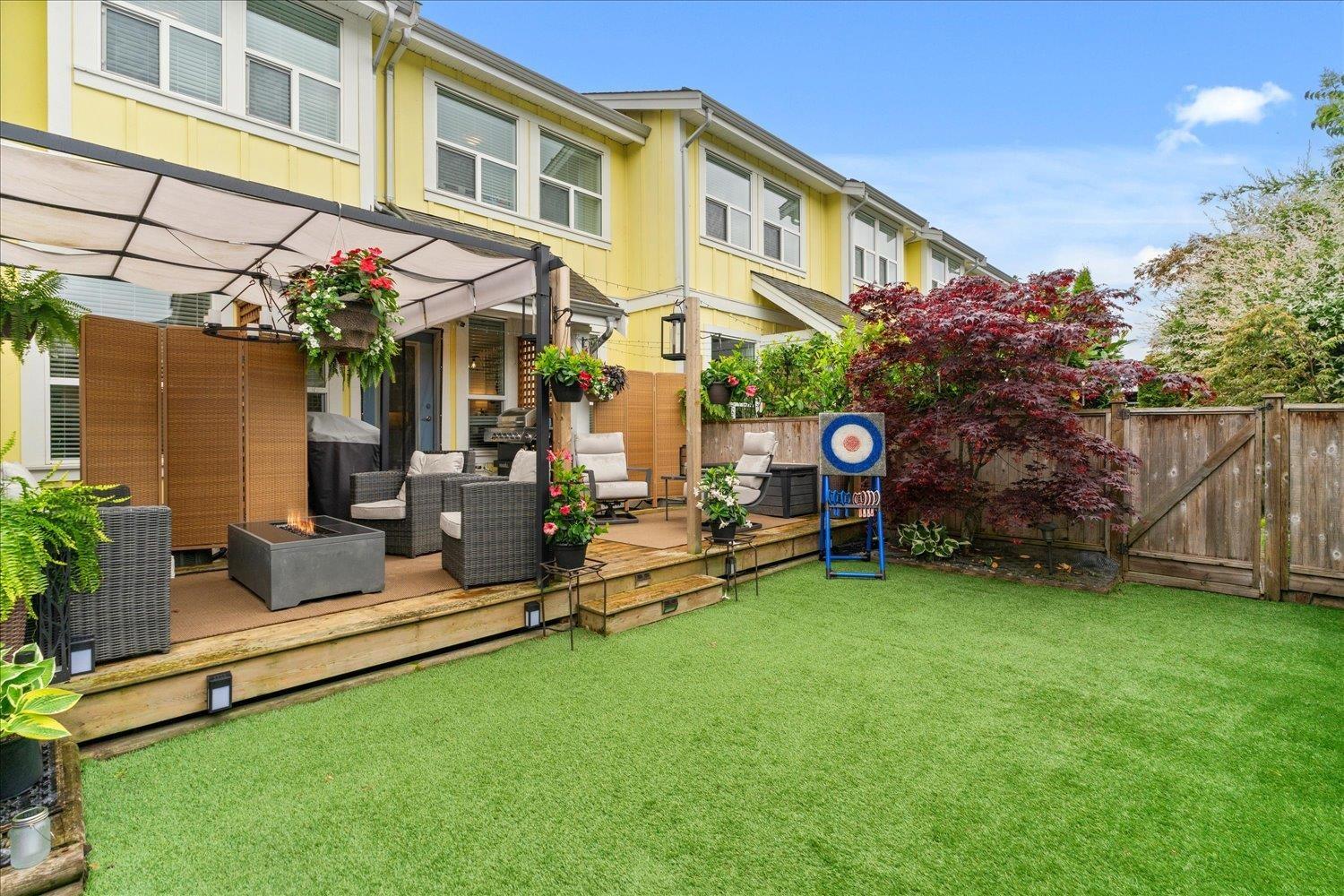 8 44849 ANGLERS BOULEVARD, Garrison Crossing, Chilliwack