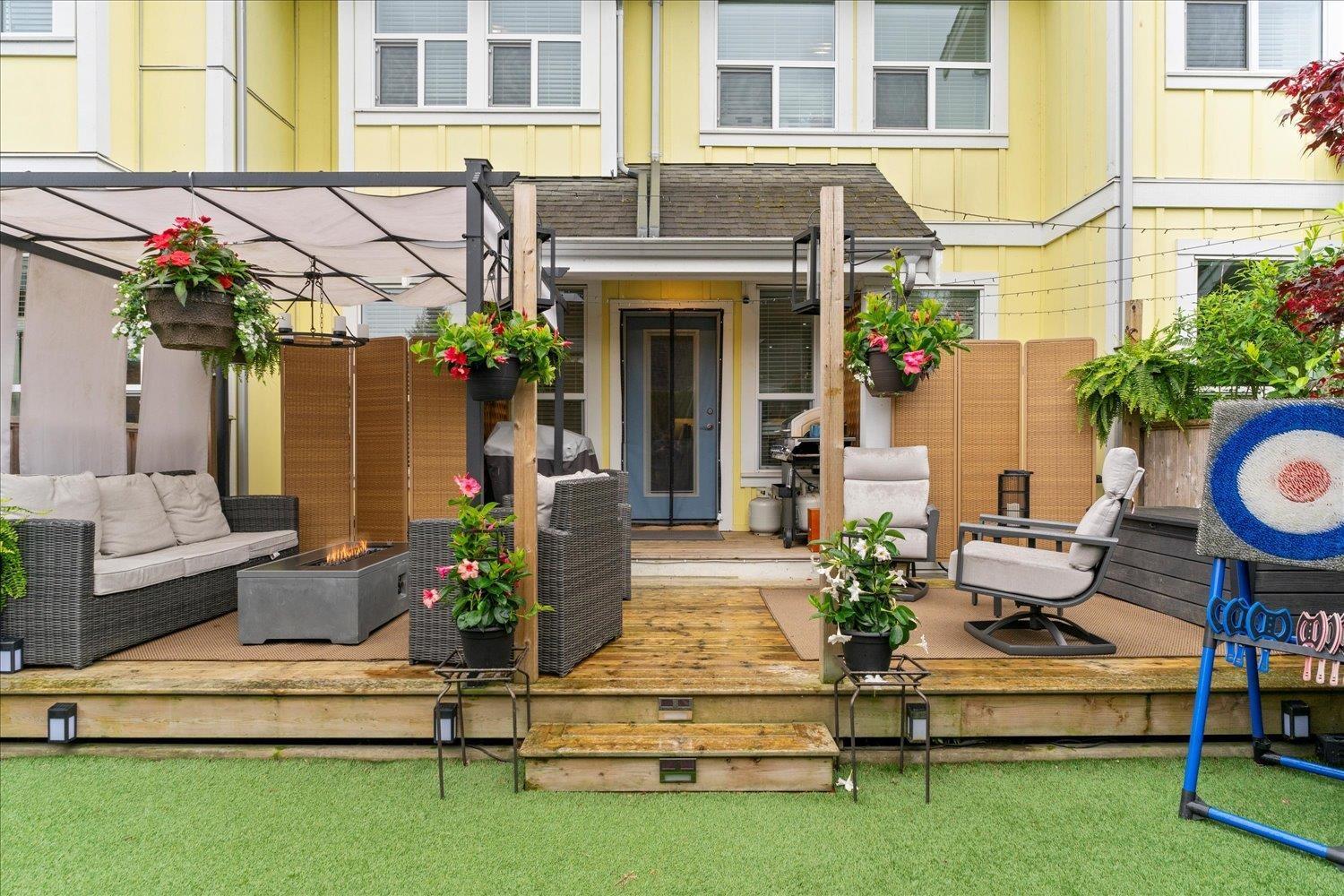 8 44849 ANGLERS BOULEVARD, Garrison Crossing, Chilliwack