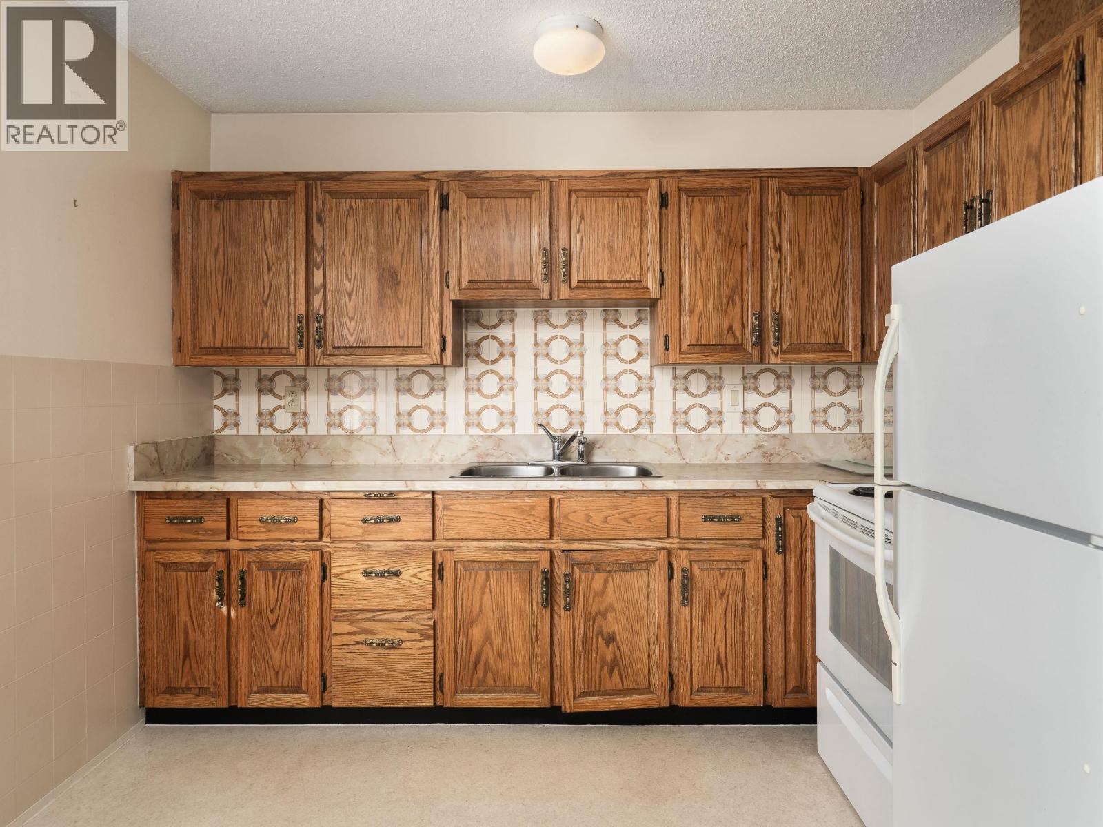 386 E CENTRAL STREET, Prince George