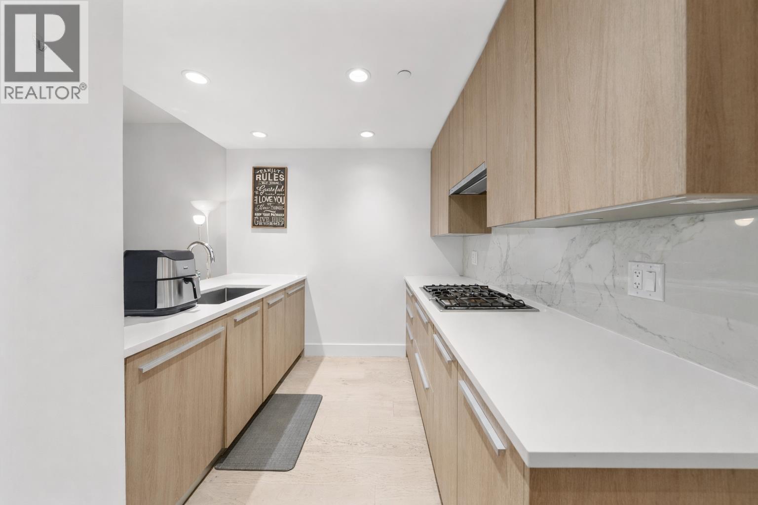 2779 LIBRARY LANE, North Vancouver